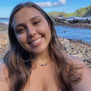 Meet your Posher, Makenzie